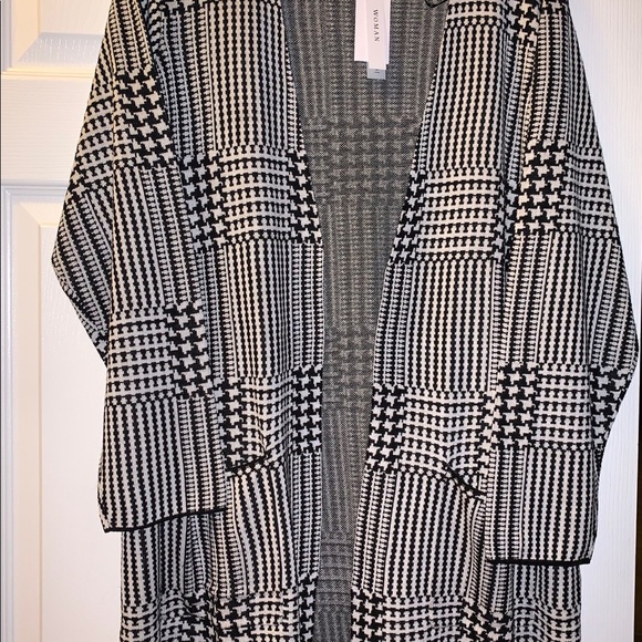 NEW Joan Vass black /white 3/4 sleeve cardigan $78 - Picture 2 of 8